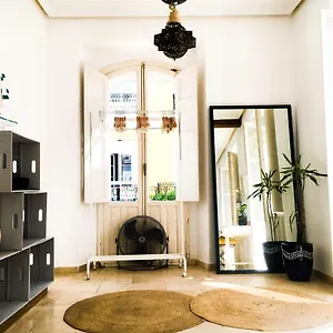 https://5-balcones-en-casco-antiguo-de-tarifa.es-andalucia.com